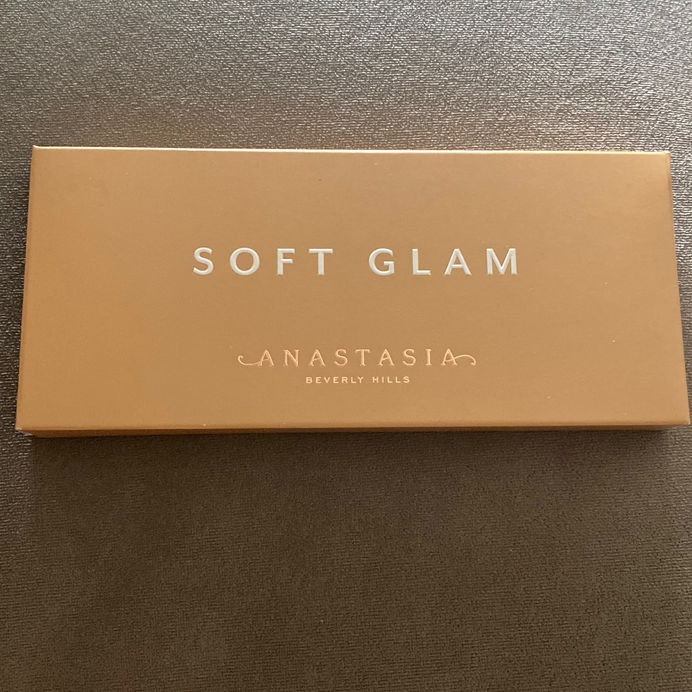 Anastasia Soft Glam Eyeshadow Palette